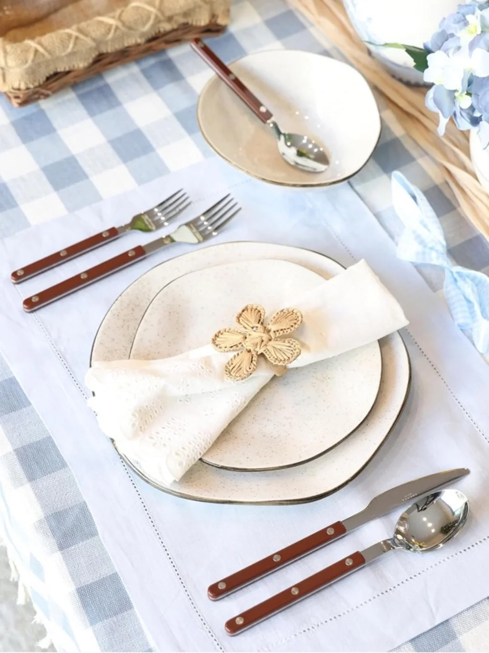 ANNOVA NWT 10pc Stainless Steel silverware set -silver/brown - Picture 6 of 10